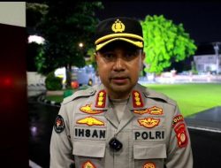 Ricuh, Aksi di Depan Mapolda DIY 3 Mahasiswa Diamankan Diserahkan Ke Pihak Rektorat