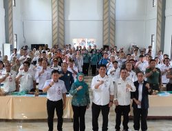 Ketua TP PKK Barito Utara Tinjau Posyandu Usai Musrenbang Lahei