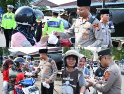 AKBP Agung S.D.C. Pimpin Pembagian Takjil Polres Nias, Wujud Nyata Polri untuk Masyarakat