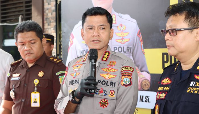 Polresta Tanjungpinang Bersama Bea Cukai Tanjungpinang Berhasil Ungkap Kasus Peredaran Narkotika Jaringan Internasional dengan berat 2,7 Kg