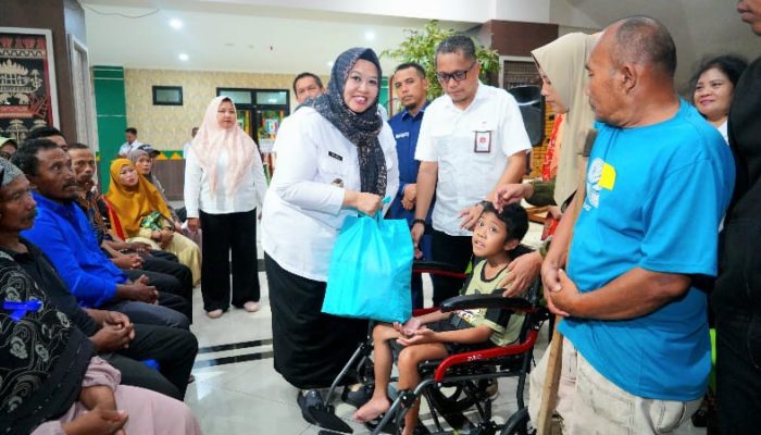 441 Warga Kabupaten Pringsewu Terima Bantuan ATENSI Dari Kemensos RI