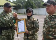 Bupati Lampung Timur Ela Dikukuhkan Jadi Warga Kehormatan Kodim 0429 ‎