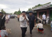 Bupati Halut Maluku Utara Serahkan Hewan Kurban di Masjid Attaqwa Malifut