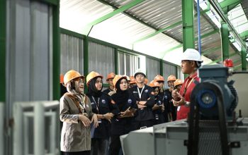 Mahasiswa Teknik Industri UTB Kunjungi Sejumlah Perusahaan Nasional