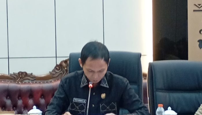 Pembahasan Raperda Adat, Patih Herman Tekankan Kepastian Hukum Pertanahan