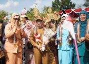 Bupati Ayu Asalasiyah Sampaikan 5 Strategi Transformasi Pendidikan di Upacara Hardiknas 2026