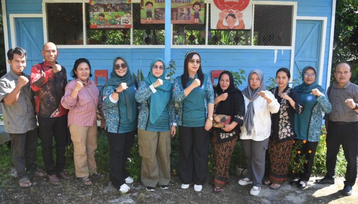 Bunda PAUD Barito Utara Kunjungi TK Telaga Kasih Beri Semangat Guru Dalam Memberikan Pelayanan Pendidikan Yang Baik