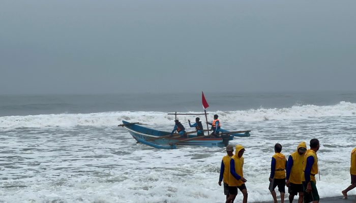 Hari Bhayangkara, Polda DIY Gelar Lomba Mancing Bersama Nelayan