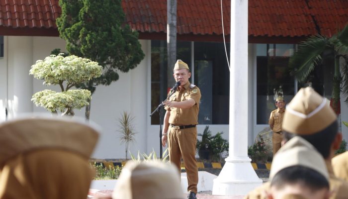 Pimpin Apel Mingguan, Staf Ahli Zulfikar Irwan Tekankan Integritas dan Peningkatan Etos Kerja ASN