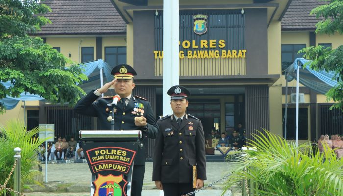Pimpin Upacara HUT Bhayangkara ke 80, Kapolres Tulang Bawang Barat Bacakan Amanat Presiden: Polri Harus Makin Profesional dan Dekat dengan Masyarakat