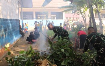 SERDA Bobby Pimpin Karya Bakti di SDN 2 Pasar Panas, 15 Personil Diturunkan