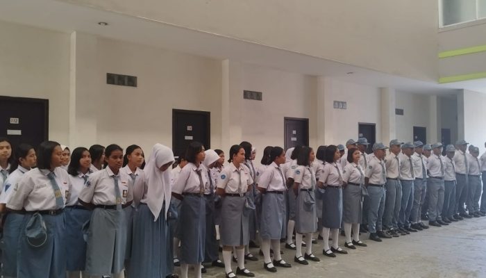 Calon Paskibraka Halmahera Utara Mengikuti Registrasi Sekaligus Upacara Penyambutan Yang Dilaksanakan Panitia