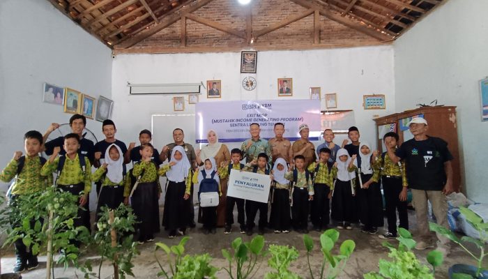 Tingkatkan Kemandirian Ekonomi Masyarakat, YBM BRILiaN Gelar Exit Program MIGP Sentra Lampung Tengah dan Salurkan 33 Paket Pendidikan
