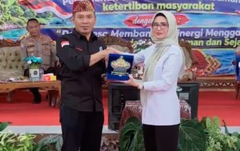 FOKAL Gelar Penyuluhan Darkumkamtibmas, Bupati Pesawaran Dorong Kesadaran Hukum Dimulai dari Desa