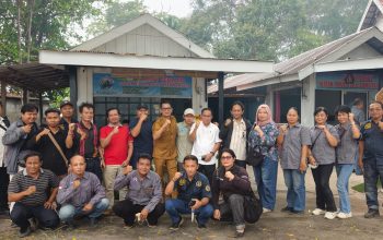 Gabungan Organisasi Pers dan LSM Bersatu, Bagikan Masker untuk Masyarakat Kota Palangka Raya
