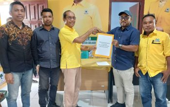 Piet Hein Babua Resmi Ambil Formulir Pendaftaran, Siap Bertarung Perebutkan Ketua DPD II Golkar Halut