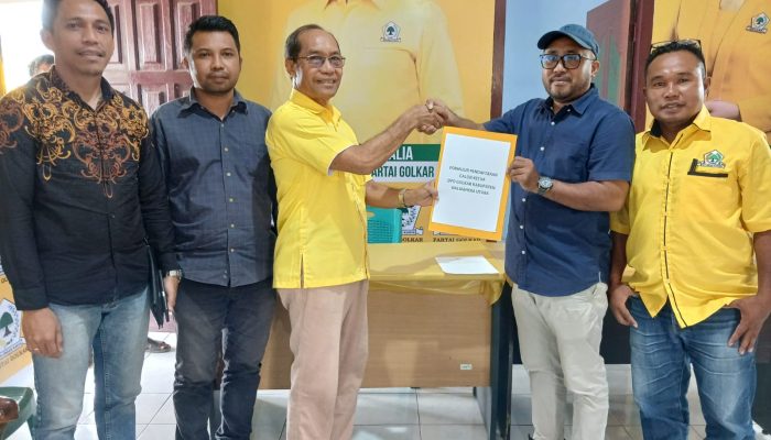Piet Hein Babua Resmi Ambil Formulir Pendaftaran, Siap Bertarung Perebutkan Ketua DPD II Golkar Halut