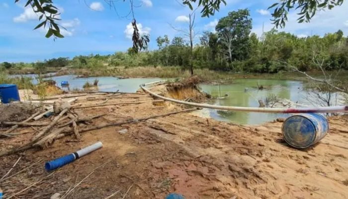 Bintan Dalam Cengkeraman Mafioso Pasir: Alam Dikeruk, Keuntungan Diembat, Lingkungan Dibiarkan Hancur!